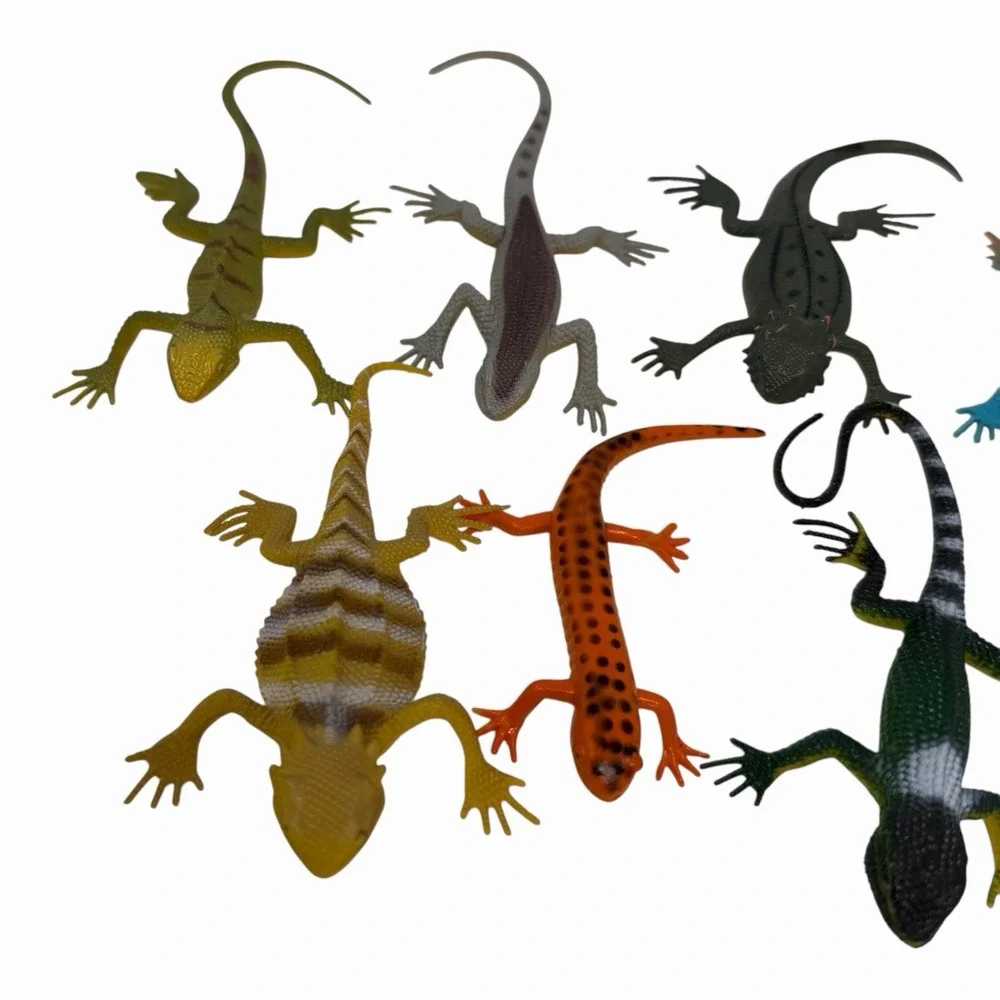 Guaishou Artificial Model‎ Reptile Lizard Animal 12 Piece Set, Multi Color